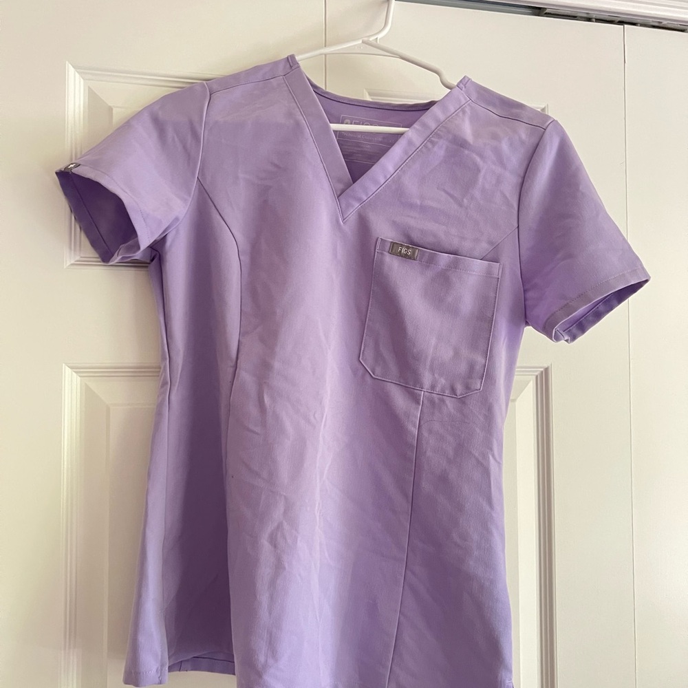 FIGS Catarina one-pocket scrub top